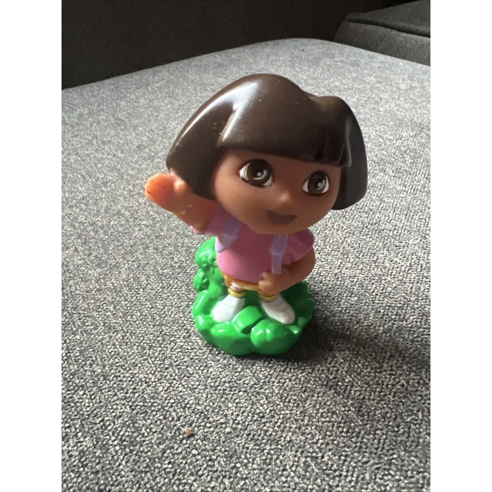 Dora The Explorer Girl Miniature Figure Figurine Birthday Cake Topper Toy 2004